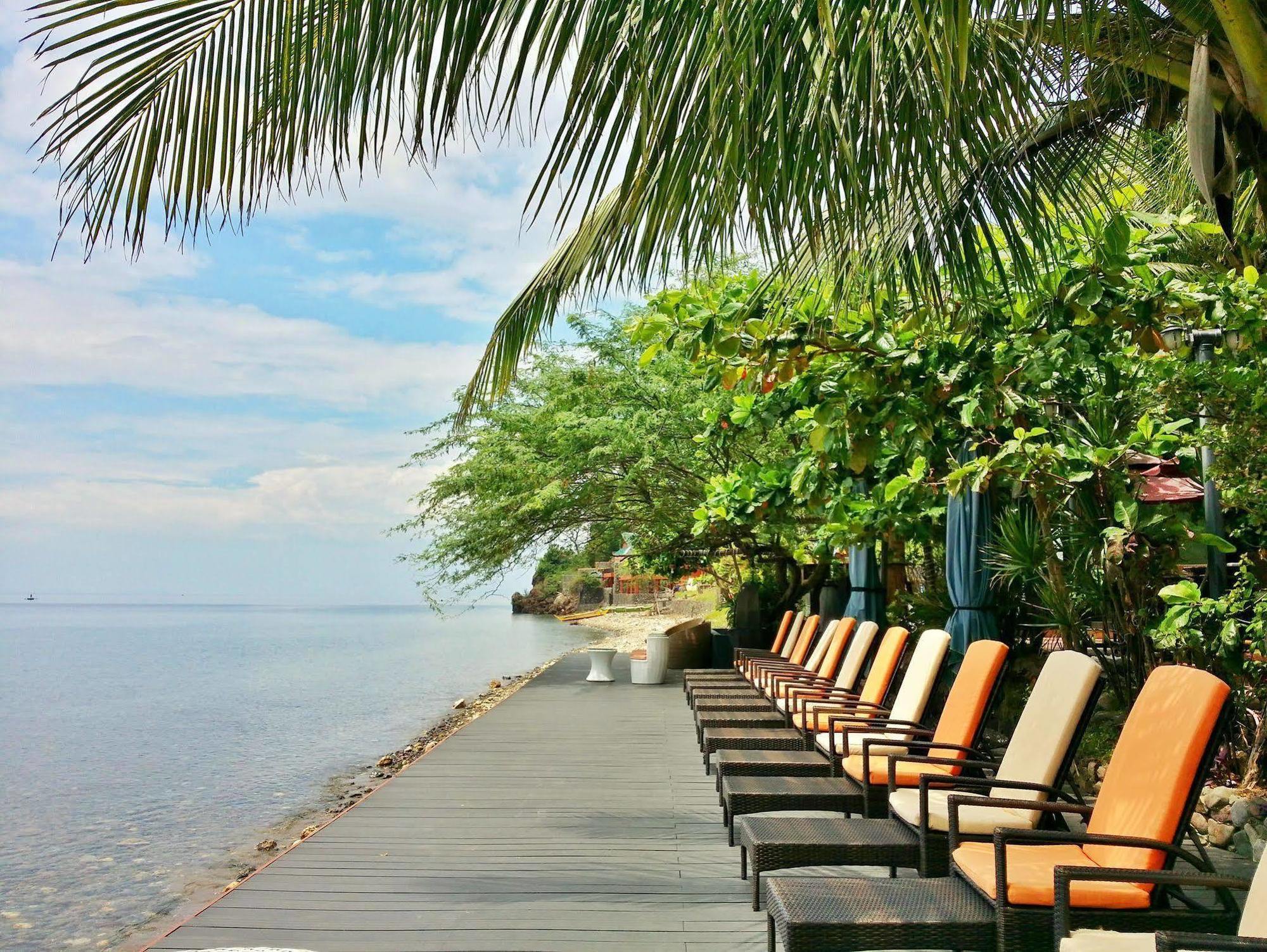 Planet Dive Hotell Mabini  Exteriör bild